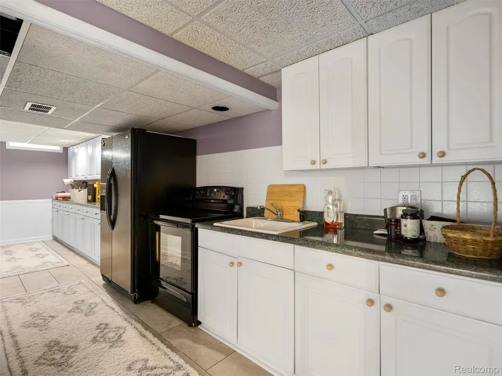 43043 W Kirkwood Drive Clinton Charter Township MI 48038
