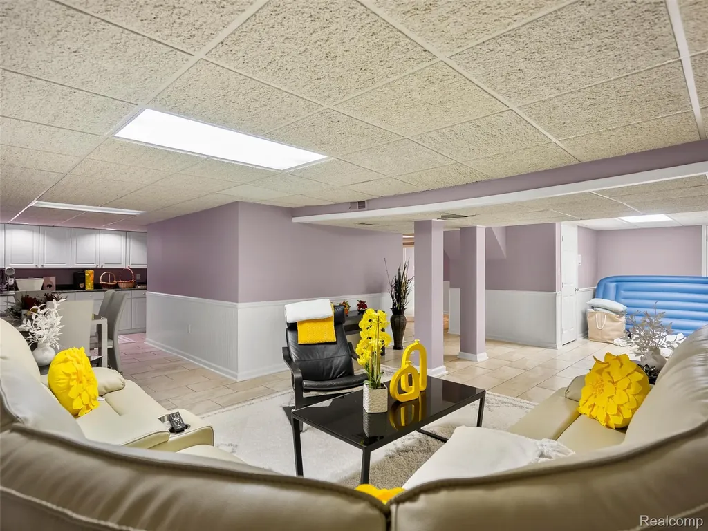 43043 W Kirkwood Drive Clinton Charter Township MI 48038