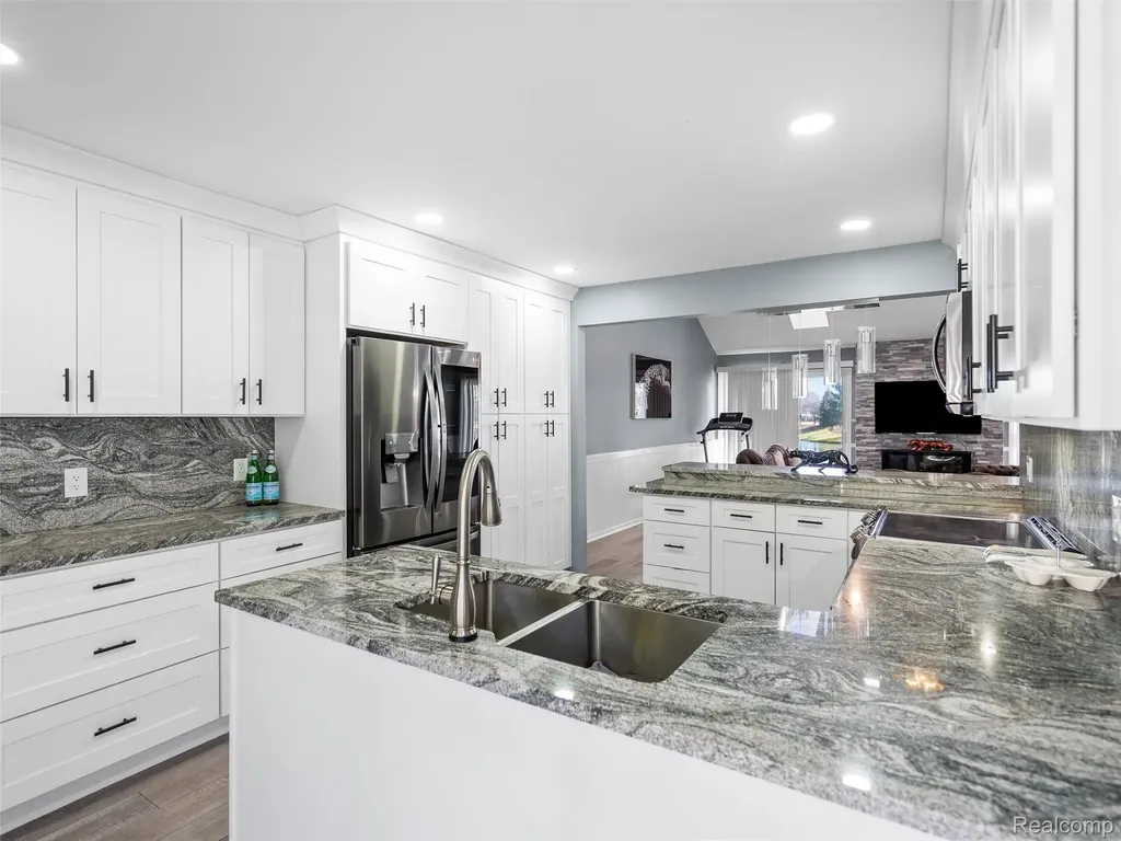 43043 W Kirkwood Drive Clinton Charter Township MI 48038