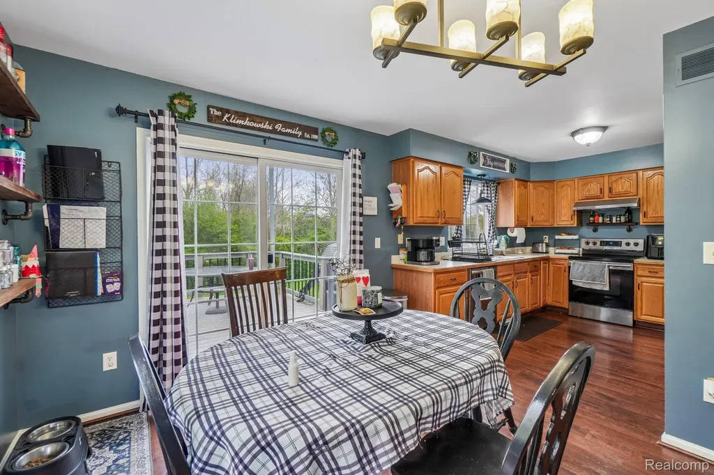 23882 Monroe Street Armada Village MI 48005