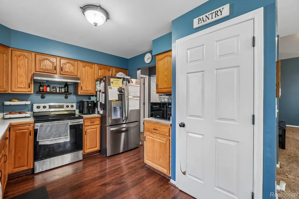23882 Monroe Street Armada Village MI 48005