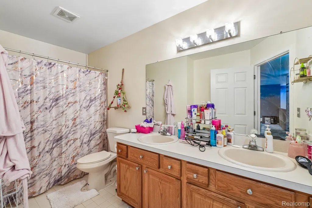 23882 Monroe Street Armada Village MI 48005