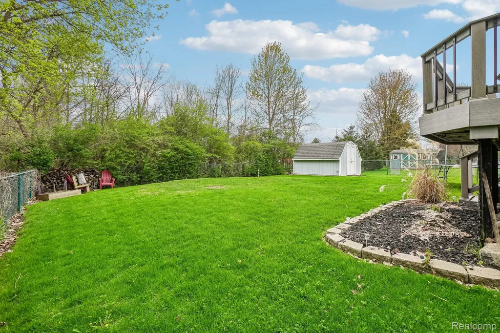 23882 Monroe Street Armada Village MI 48005