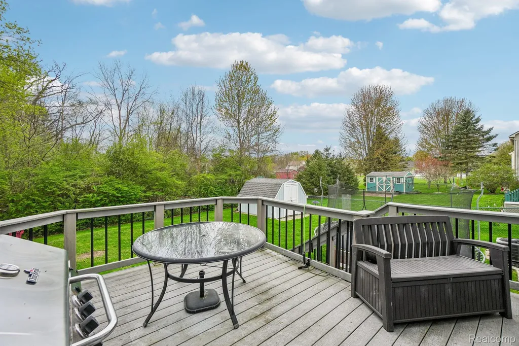 23882 Monroe Street Armada Village MI 48005