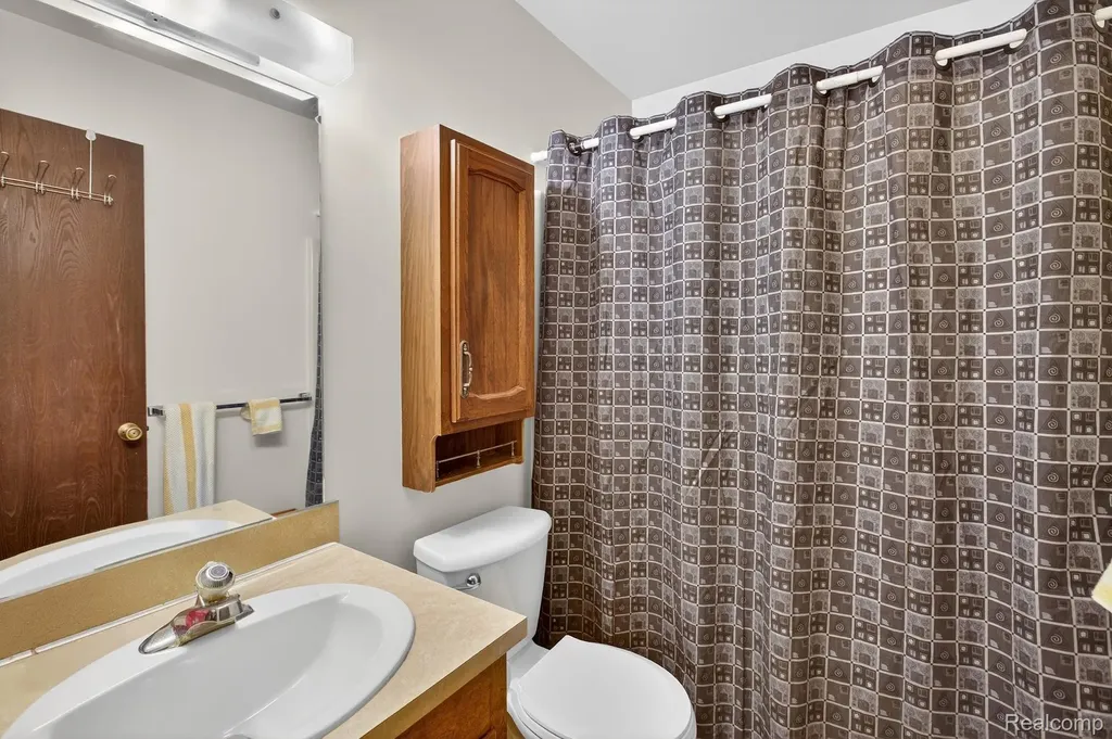 600 Thomas Street Richland Township MI 48626
