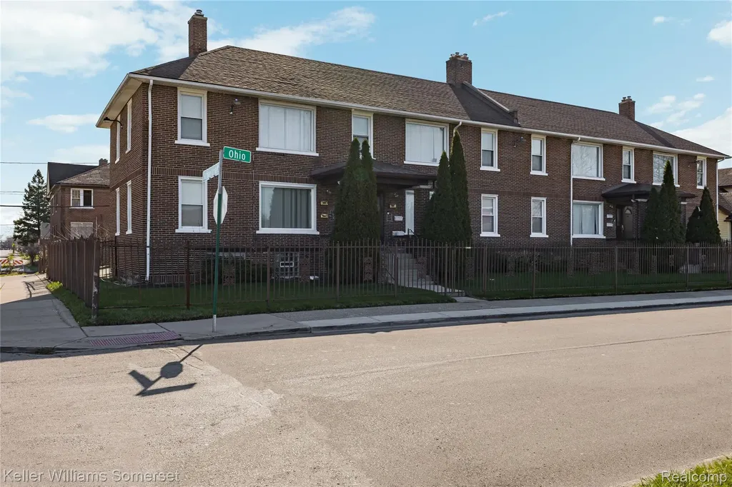 13660 Ohio Street Detroit City MI 48238