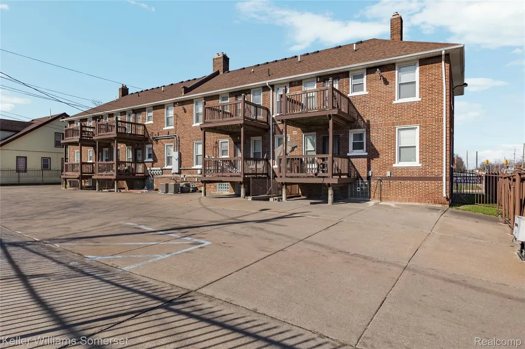 13660 Ohio Street Detroit City MI 48238