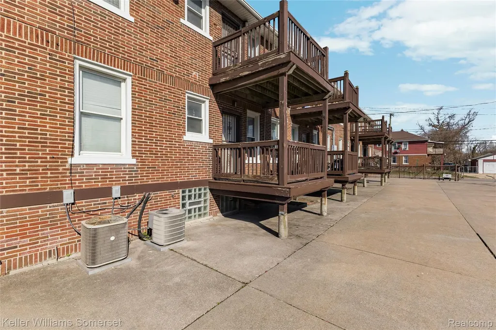 13660 Ohio Street Detroit City MI 48238