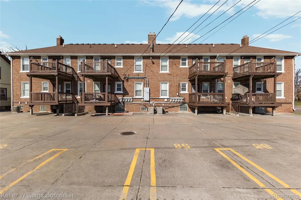 13660 Ohio Street Detroit City MI 48238