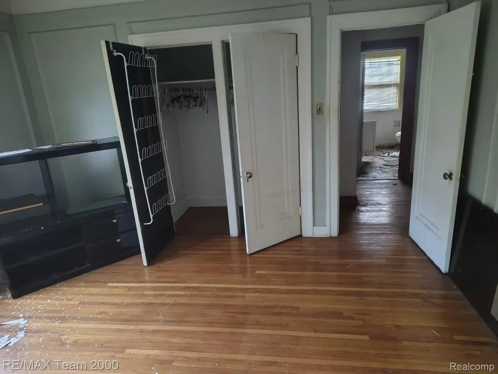 8700 Dexter Avenue Detroit City MI 48206