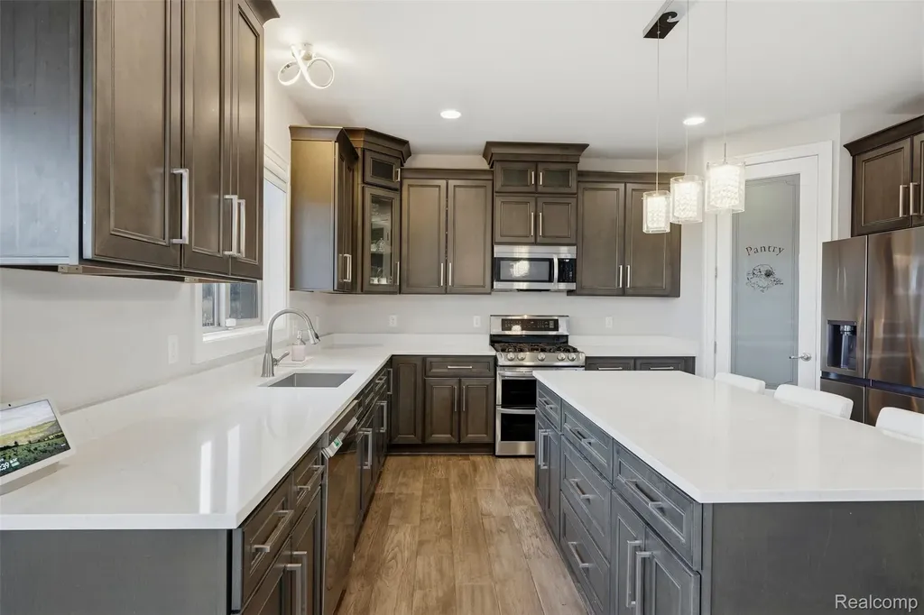 56496 Leeds Lane Macomb Township MI 48042