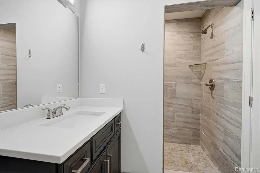 56496 Leeds Lane Macomb Township MI 48042