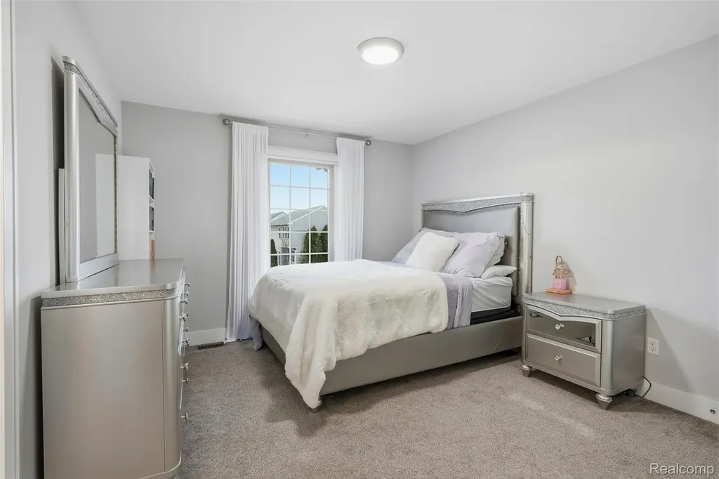56496 Leeds Lane Macomb Township MI 48042