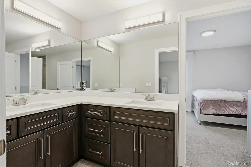 56496 Leeds Lane Macomb Township MI 48042