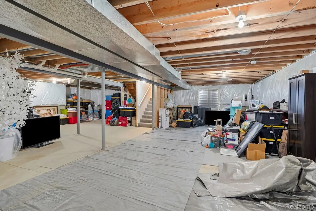 56496 Leeds Lane Macomb Township MI 48042