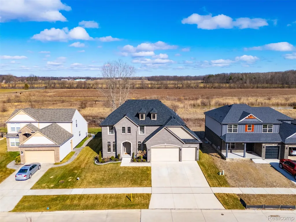 56496 Leeds Lane Macomb Township MI 48042
