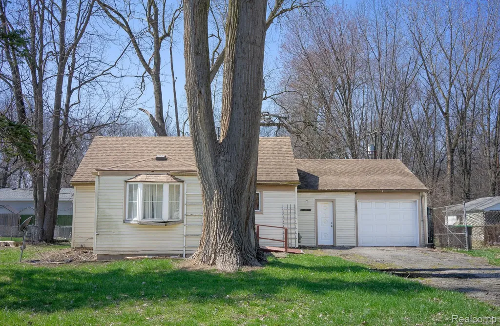 14088 Fellrath Street Taylor City MI 48180