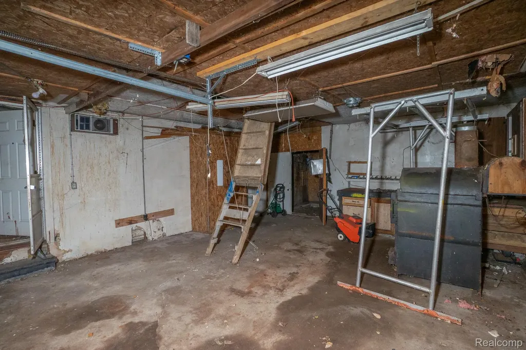 14088 Fellrath Street Taylor City MI 48180