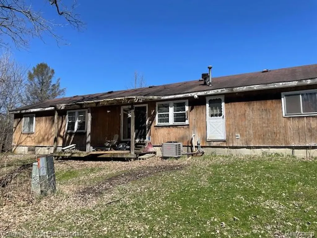 5447 Rensselear Elba Township MI 48446
