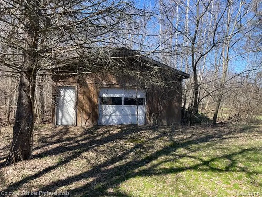 5447 Rensselear Elba Township MI 48446