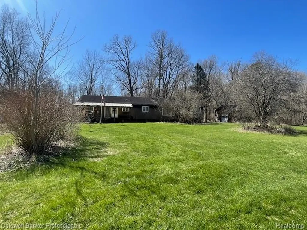 5447 Rensselear Elba Township MI 48446