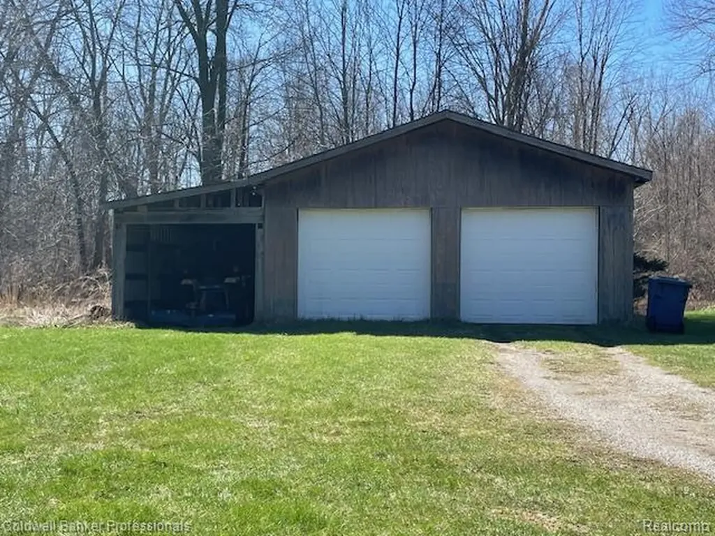 5447 Rensselear Elba Township MI 48446