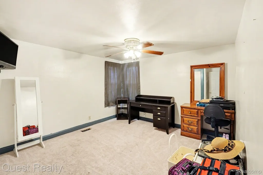 2103 Valley Forge Street Burton City MI 48519