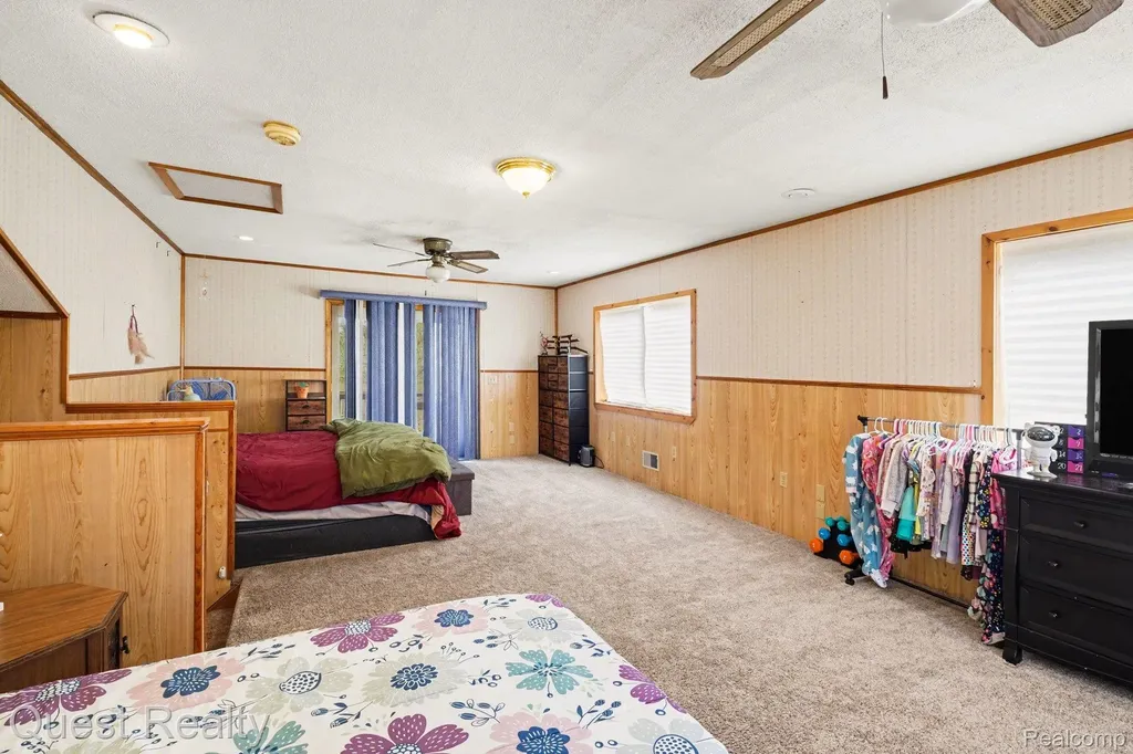 2103 Valley Forge Street Burton City MI 48519