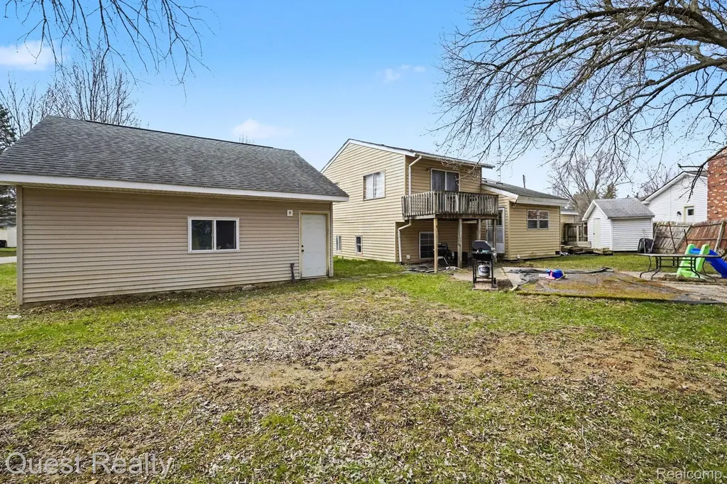 2103 Valley Forge Street Burton City MI 48519