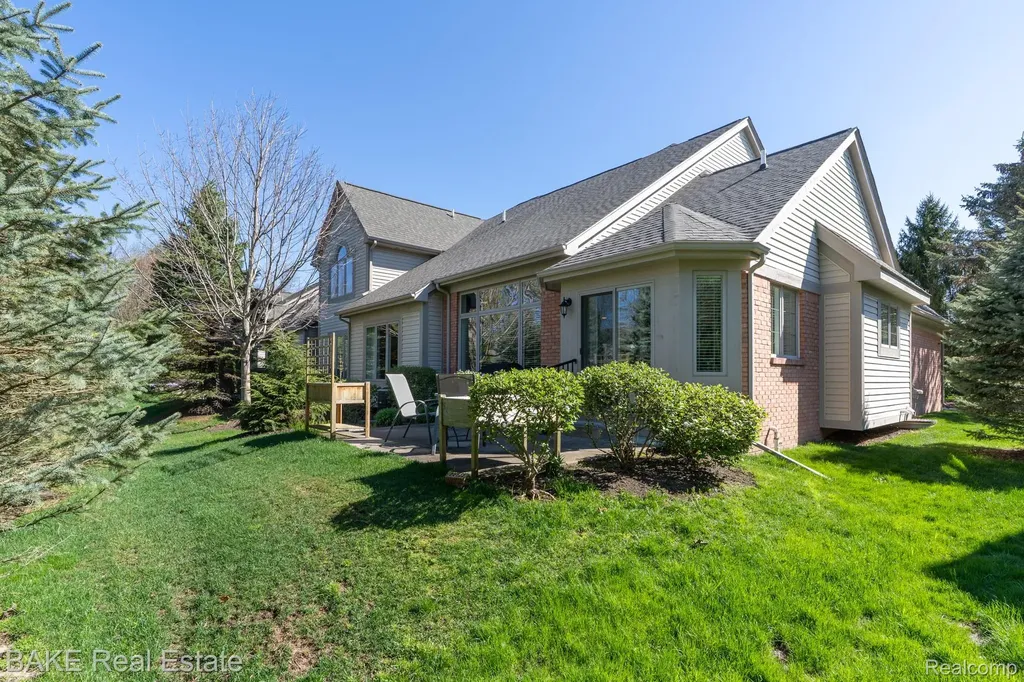 43576 Abbey Circle Canton Charter Township MI 48187