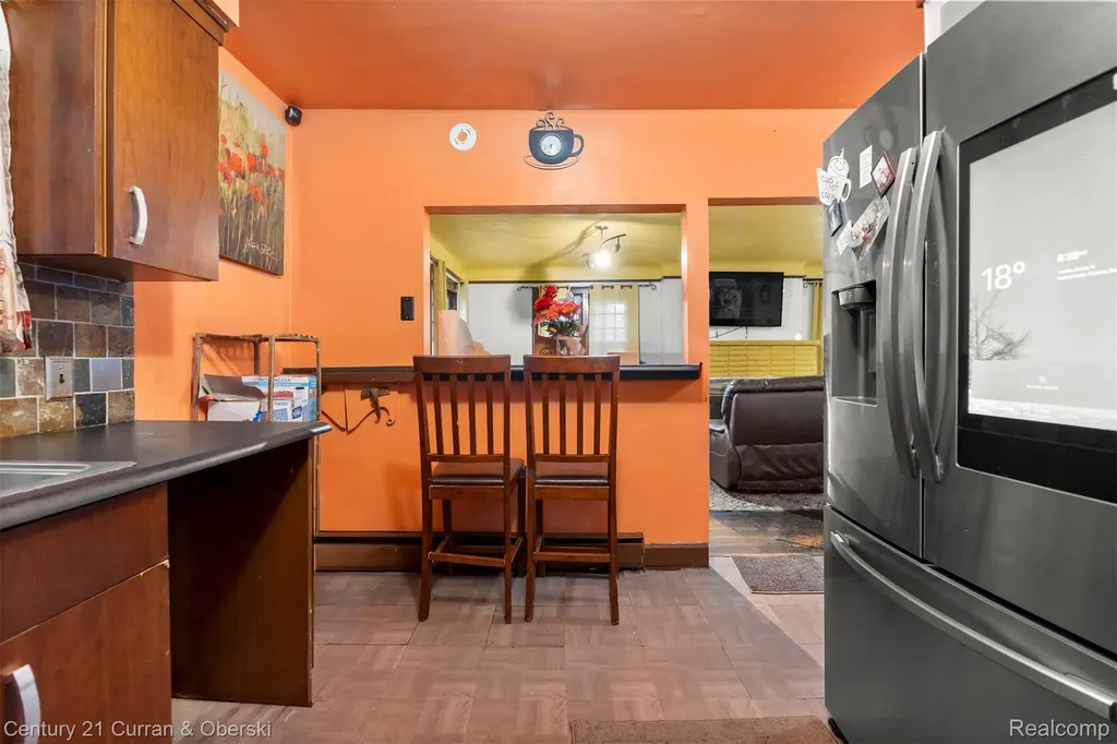 9045 Riverdale Street Redford Charter Township MI 48239