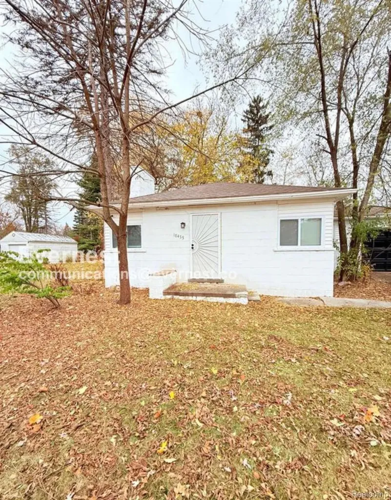 18455 Wormer Street Detroit City MI 48219