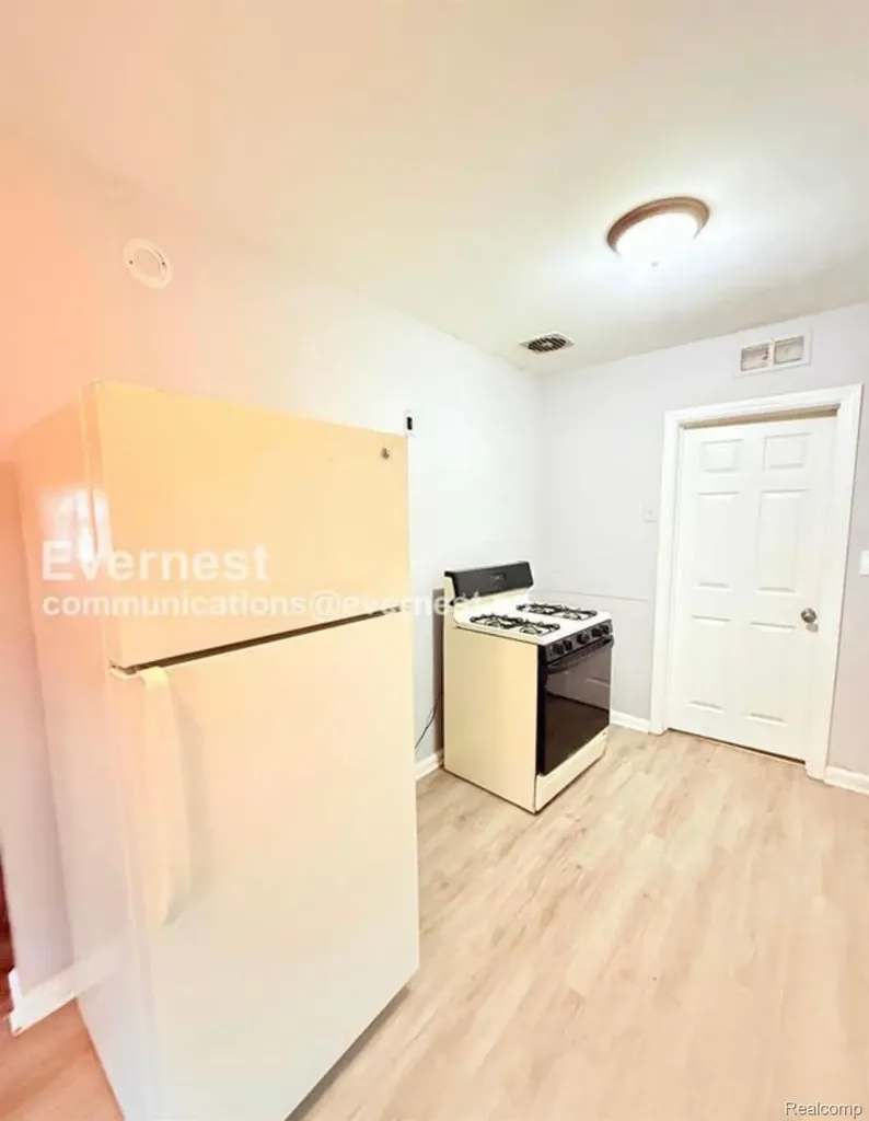 18455 Wormer Street Detroit City MI 48219