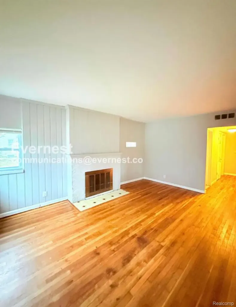 18455 Wormer Street Detroit City MI 48219