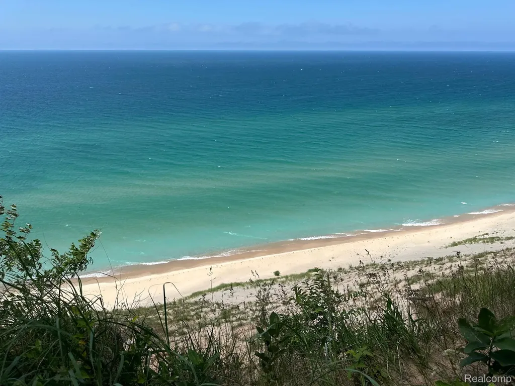 Parcel A Lake Bluff Drive Arcadia Township MI 49613