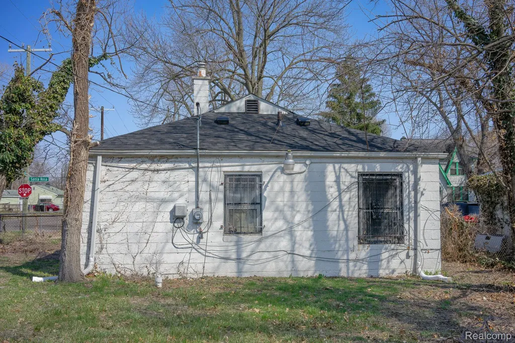 20255 Santa Rosa Drive Detroit City MI 48221