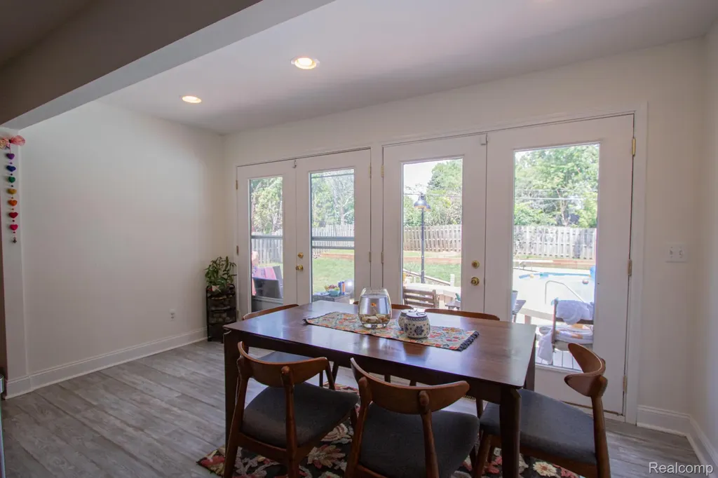 2110 Langham Drive West Bloomfield Charter Township MI 48323