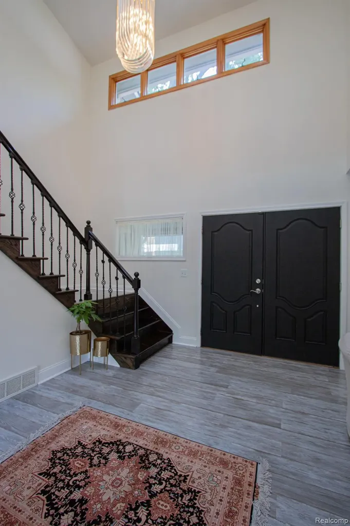 2110 Langham Drive West Bloomfield Charter Township MI 48323
