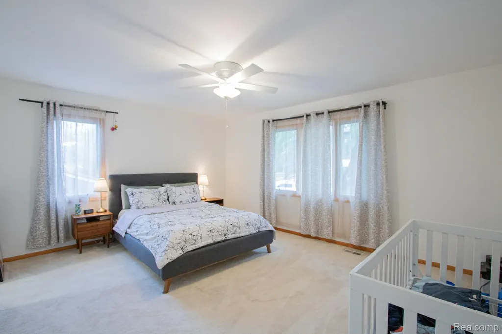 2110 Langham Drive West Bloomfield Charter Township MI 48323