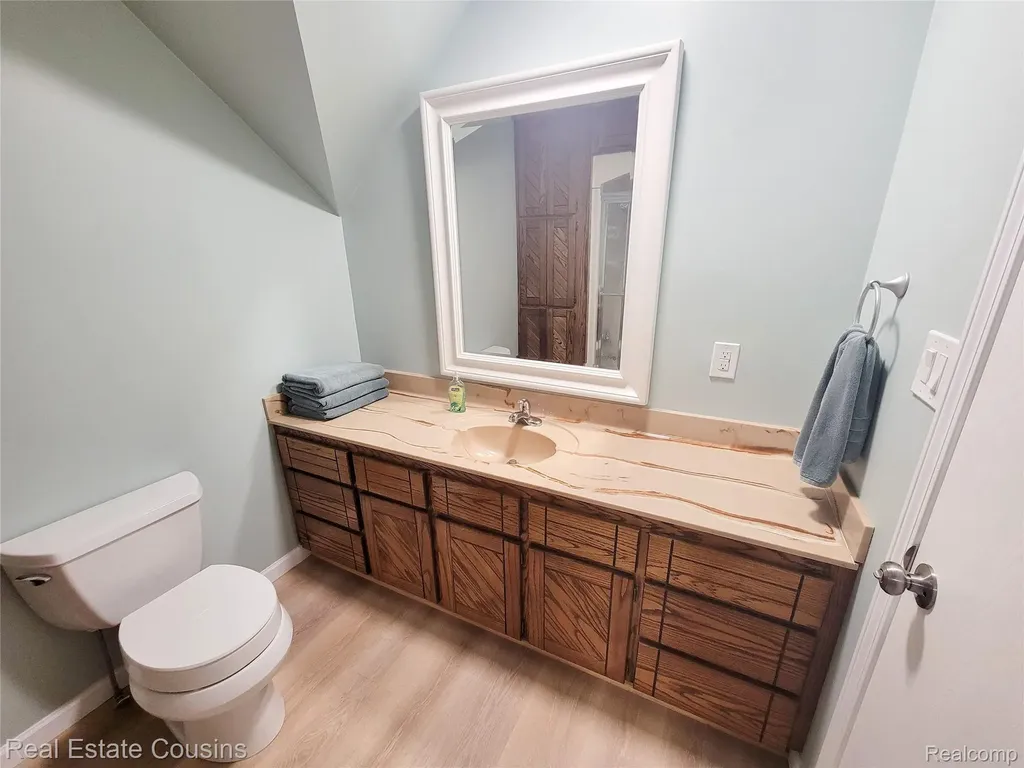 13020 Fenton Street Fenton Charter Township MI 48430