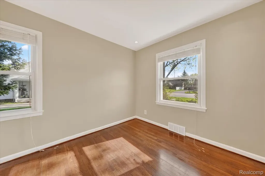 15151 Merriman Road Livonia City MI 48154