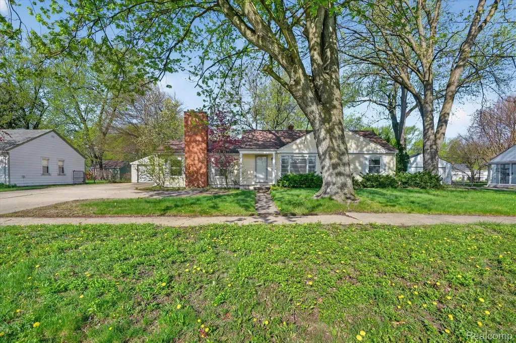 15151 Merriman Road Livonia City MI 48154