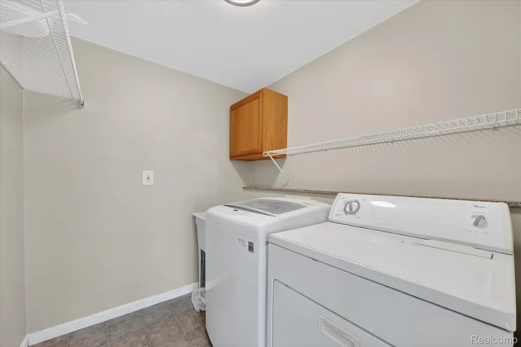 15151 Merriman Road Livonia City MI 48154