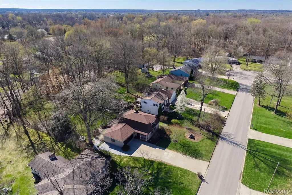 6273 Cold Spring Trail Grand Blanc Charter Township MI 48439