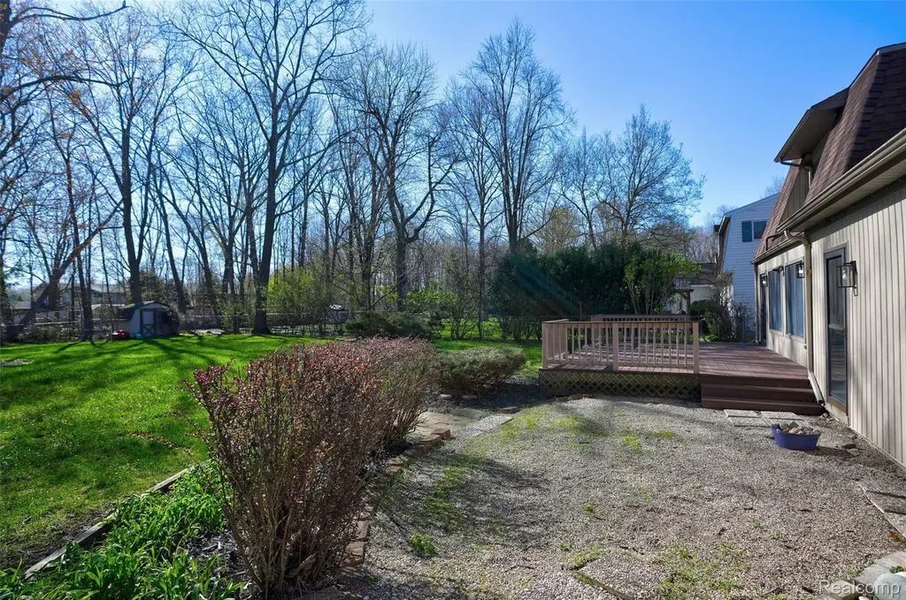 6273 Cold Spring Trail Grand Blanc Charter Township MI 48439