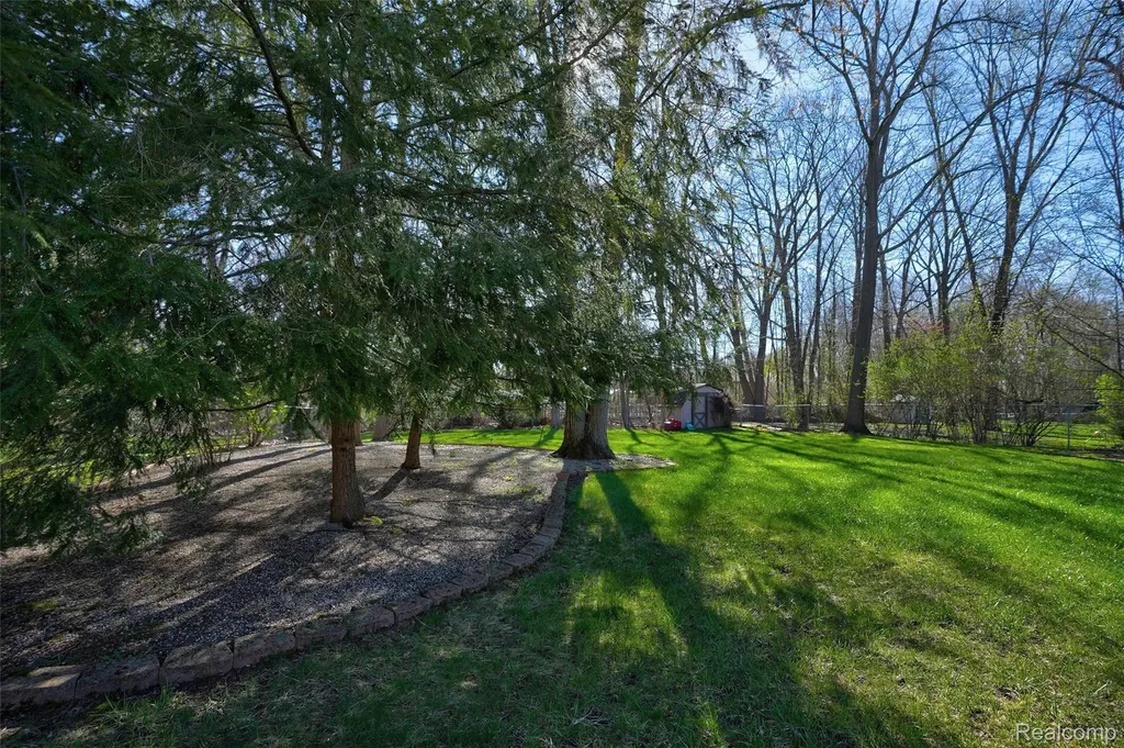 6273 Cold Spring Trail Grand Blanc Charter Township MI 48439