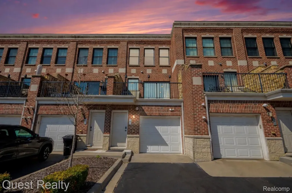 218 Mill Street Rochester City MI 48307