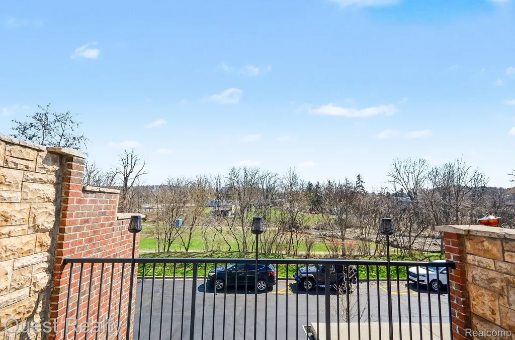 218 Mill Street Rochester City MI 48307