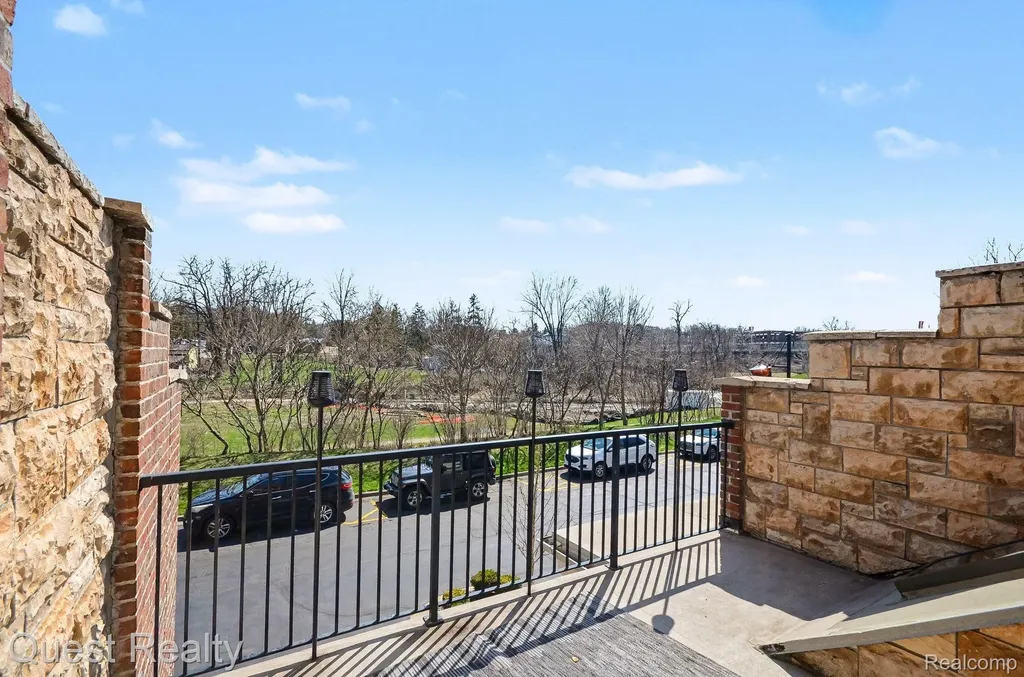 218 Mill Street Rochester City MI 48307