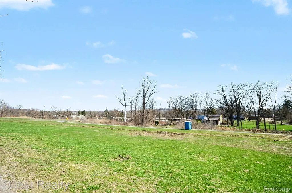 218 Mill Street Rochester City MI 48307
